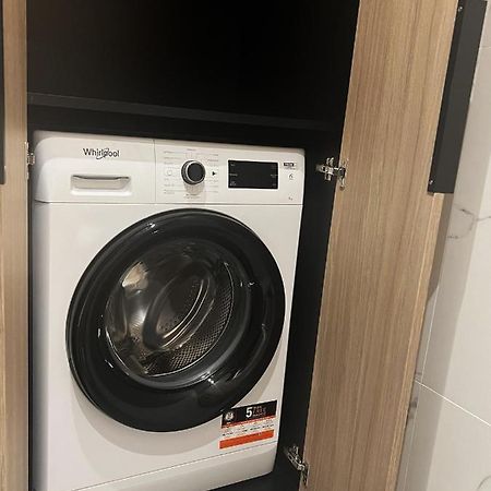 Amsterdam - Nowy Apartament W Centrum Z Prywatnym Zadaszonym Parkingiem Nowy Targ Bagian luar foto