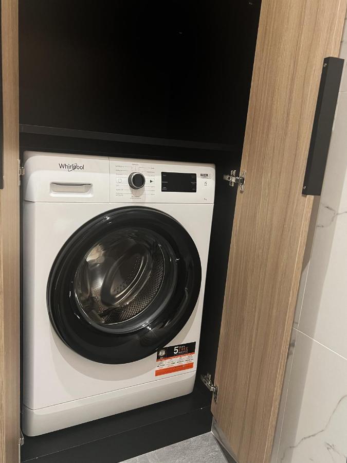 Amsterdam - Nowy Apartament W Centrum Z Prywatnym Zadaszonym Parkingiem Nowy Targ Bagian luar foto