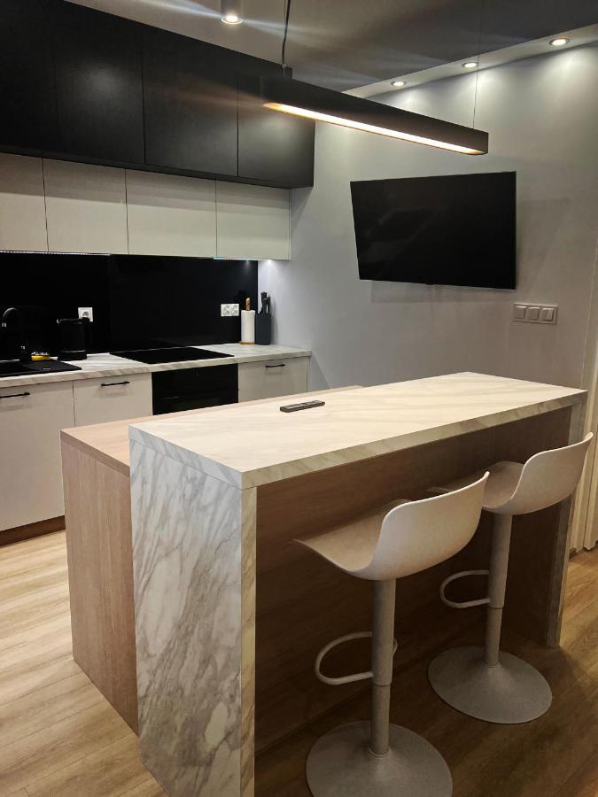Amsterdam - Nowy Apartament W Centrum Z Prywatnym Zadaszonym Parkingiem Nowy Targ Bagian luar foto